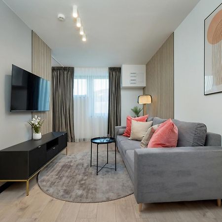 Wroclavia Apartments Dyrekcyjna By Noclegi Renters Wroclaw Exterior photo